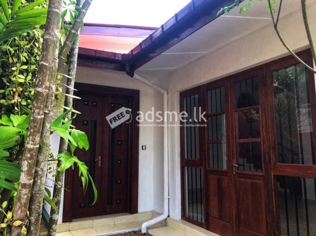 පන්නිපිට්ය ඇරව්වලින් අනගි ඉඩමක්.
