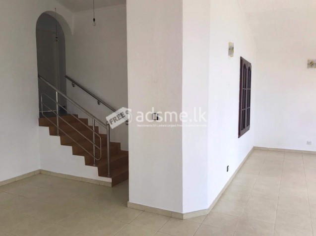 පන්නිපිට්ය ඇරව්වලින් අනගි ඉඩමක්.