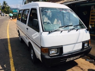 Nissan Vanette DX 1990