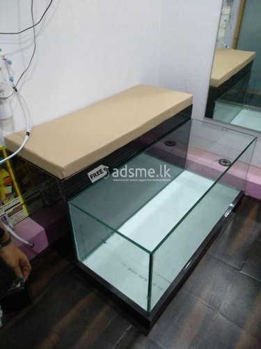 Fish spa chair and tank