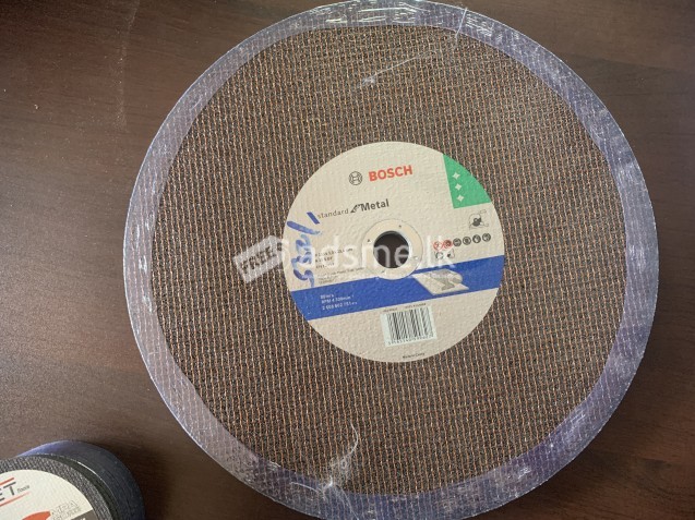 Metal cutting wheel