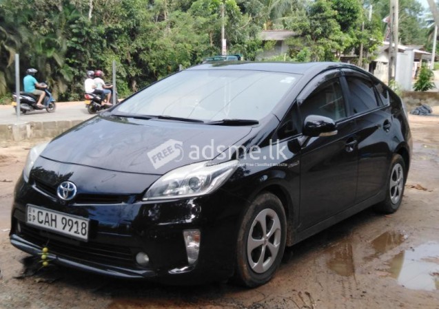 Toyota Prius 2014 (Used)