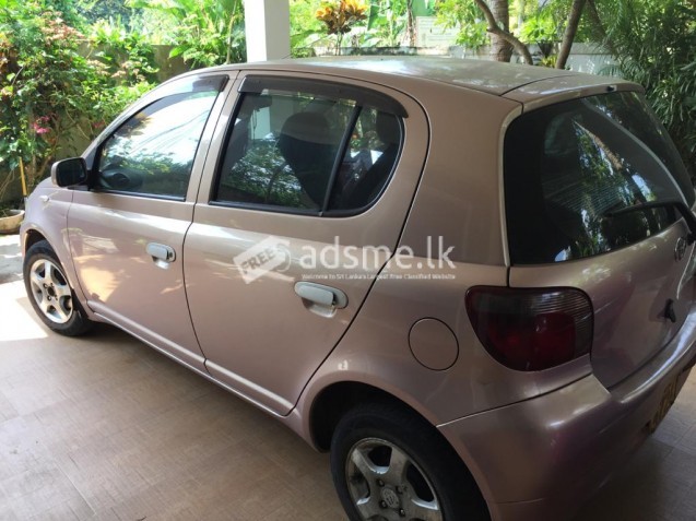 Toyota Vitz 2000 (Used)