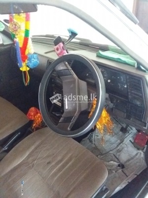 Nissan Other Model 1990 (Used)