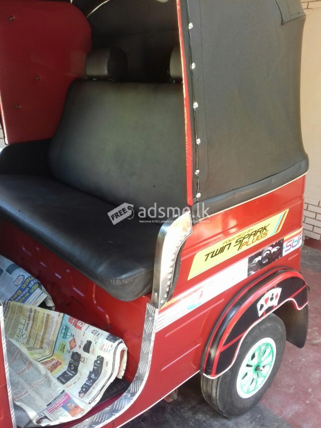 Bajaj Three Wheeler 2015