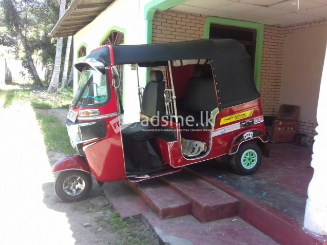 Bajaj Three Wheeler 2015