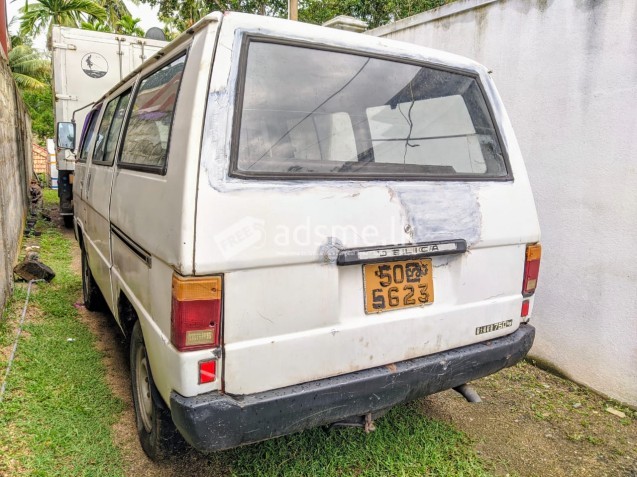 Mitsubishi Delica L300 1984
