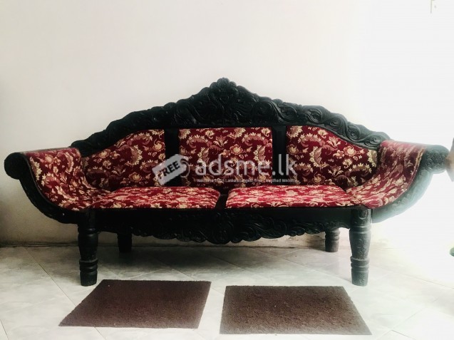 Black-Wood Couch (Kaluwara kavichchiya)