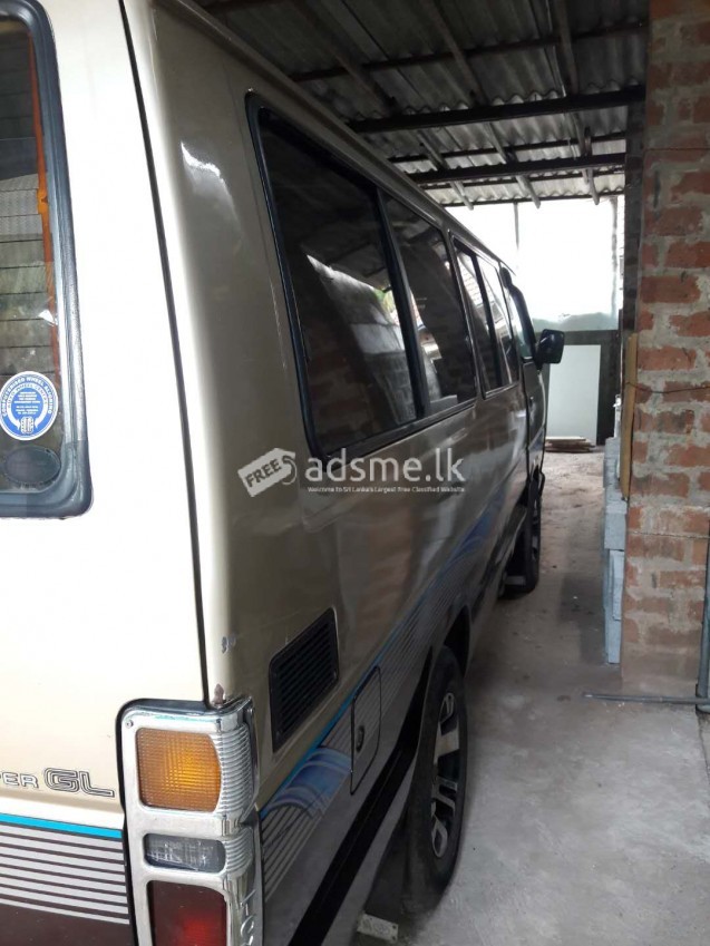 Toyota Shell LH 61 van 1989