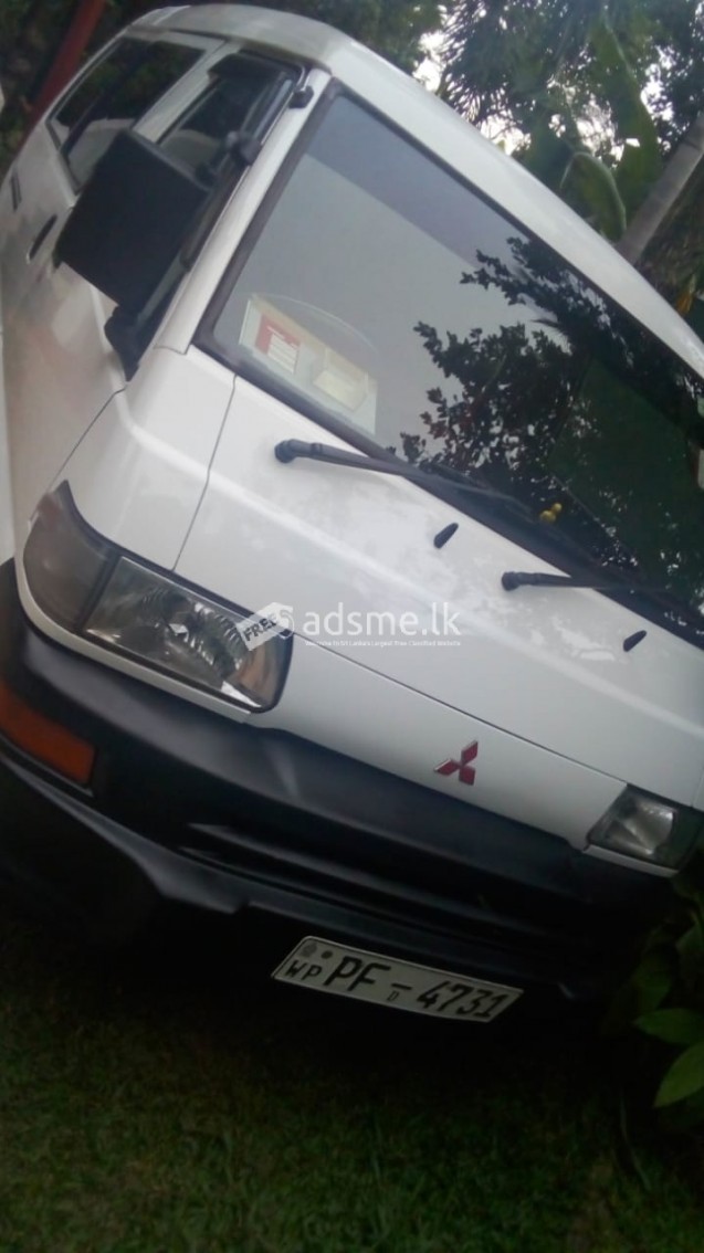 Mitsubishi PO 15 Delica  2013