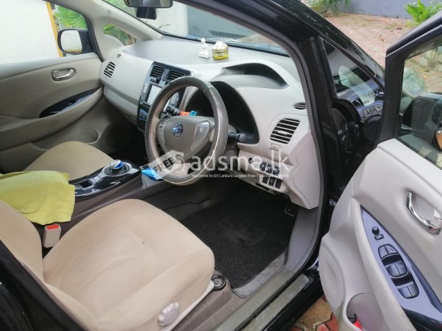 Nissan Leaf 2012 (Used)
