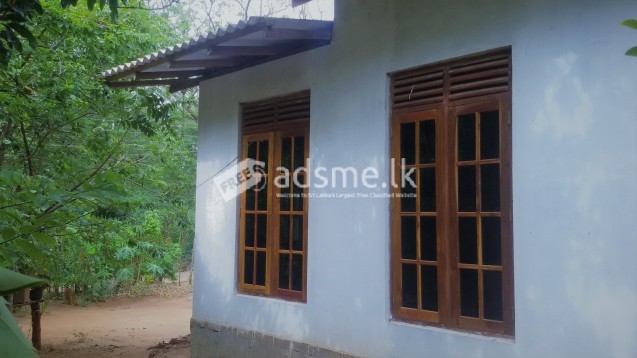 කතරගම පූජා නගරයට ඉතාම ආසන්න පර්චස්  42 කින් සමන්විත නව නිවස විකිණිමට