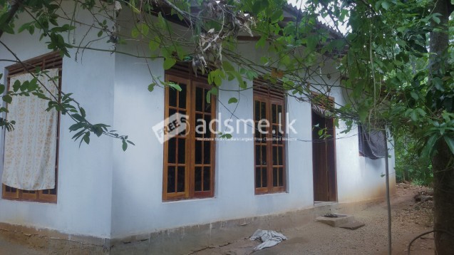 කතරගම පූජා නගරයට ඉතාම ආසන්න පර්චස්  42 කින් සමන්විත නව නිවස විකිණිමට