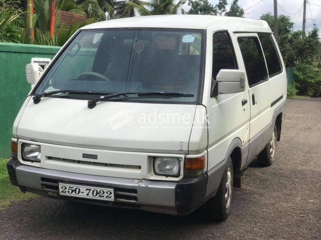 Nissan Largo  1993