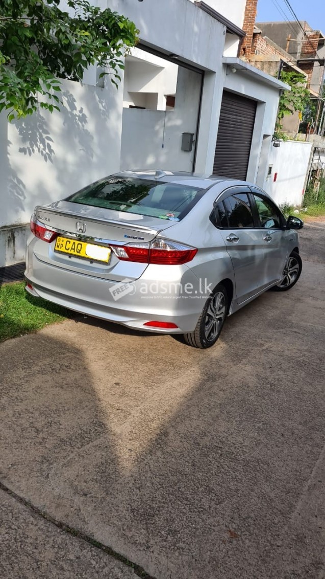 Honda Grace 2015 (Used)
