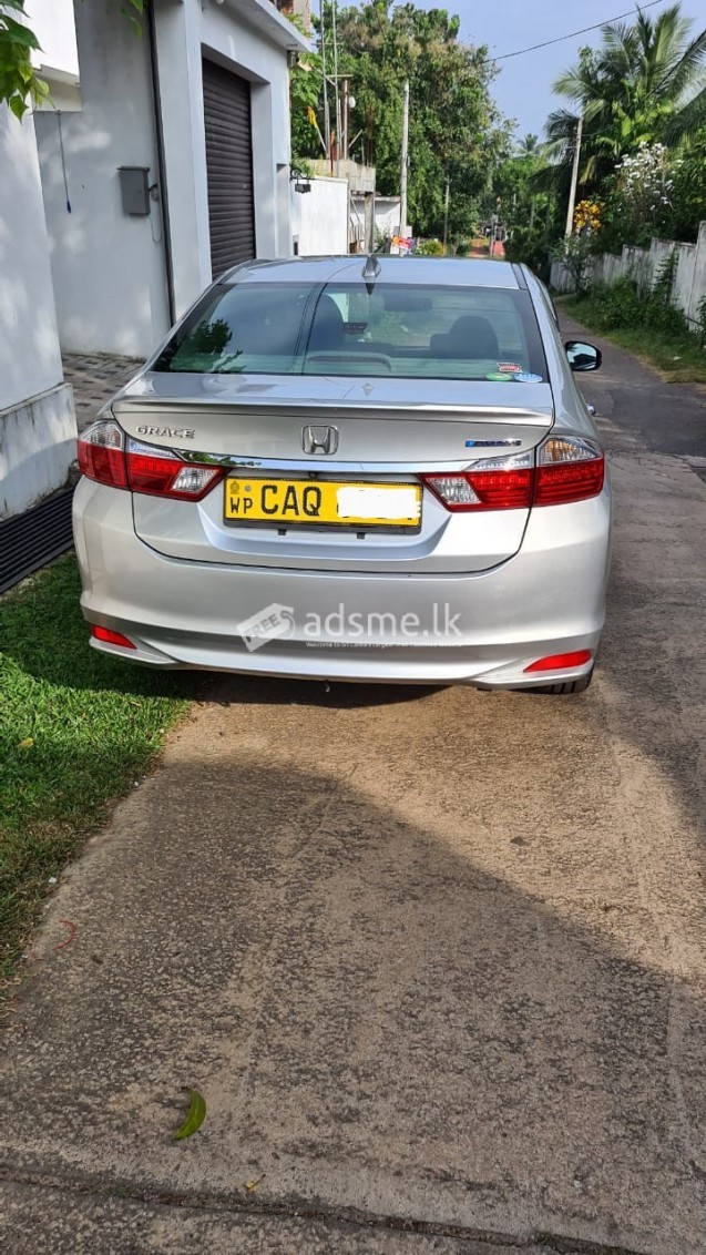 Honda Grace 2015 (Used)