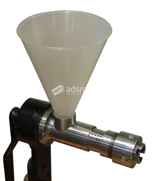 ගෘහස්ත තෙල් සිදින යන්ත්‍රය/ Domestic Oil Expeller
