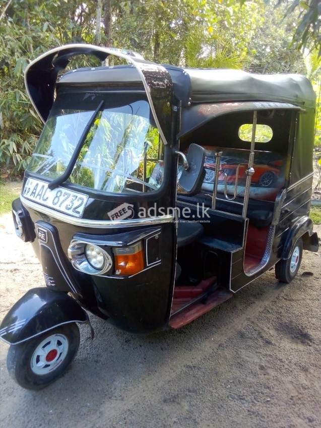 Bajaj 4 Stork 2012