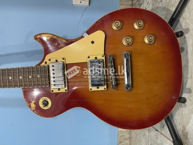 Maestro by Gibson Les Paul Electric Guitar.