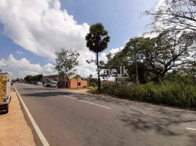 Land for sale near lake in Kobeigane town