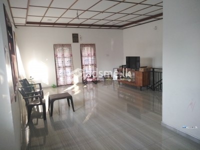 Upstairs House for Rent in Moratuwa