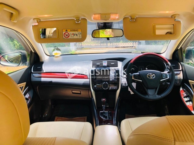 Toyota Premio 2018 (Used)