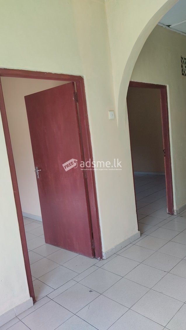 Upstair house for rent in Ja-Ela