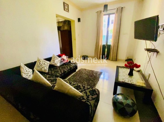 Tow rooms for rent in thalawathugoda