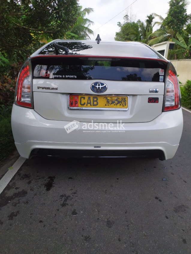 Toyota Prius 2013 (Used)