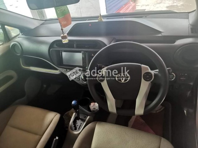 Toyota Aqua 2015 (Used)
