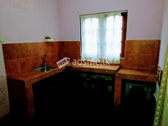 Upstairs House for Rent in Piliyandala