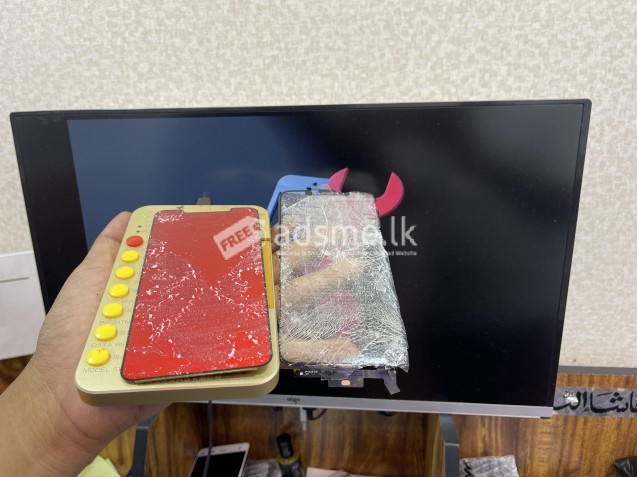 iPhone XS Max Display Touch Glass Repair