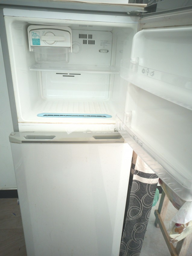LG Double Door Refrigerator (188L)