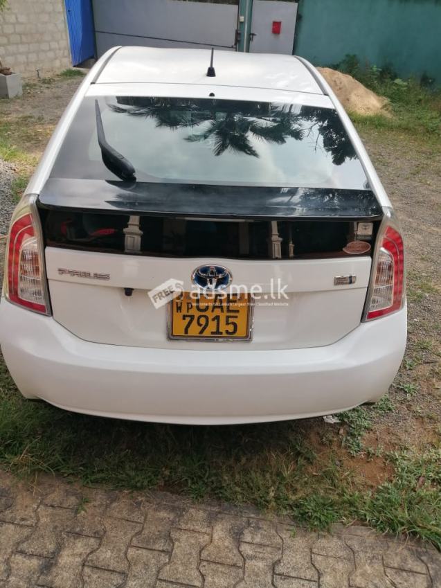 Toyota Prius 2014 (Used)