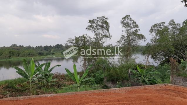හිරණ පානදුර බොල්ගොඩ වැවට මායිම්ව පර්චස් 86