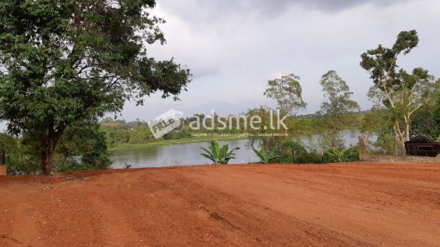 හිරණ පානදුර බොල්ගොඩ වැවට මායිම්ව පර්චස් 86