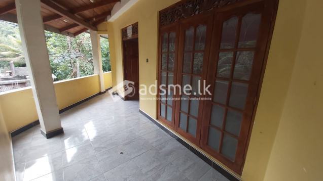 House for sale in Polgolla