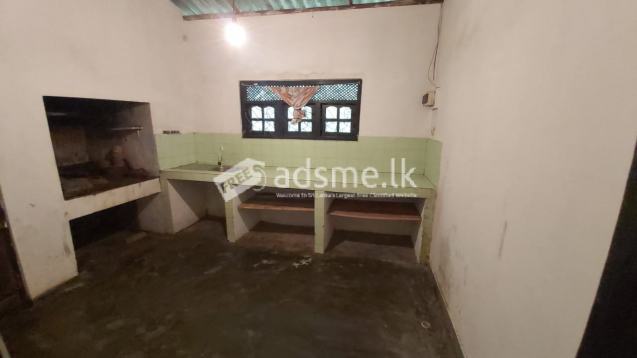 House for sale in Polgolla