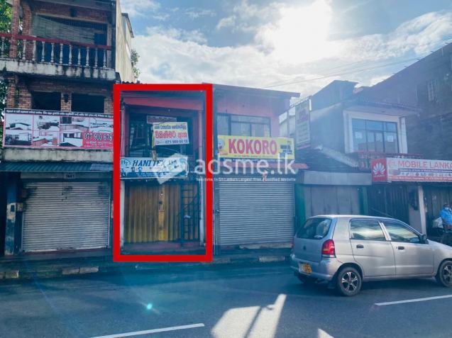 Shop space in the middle of the Veyangoda Town
