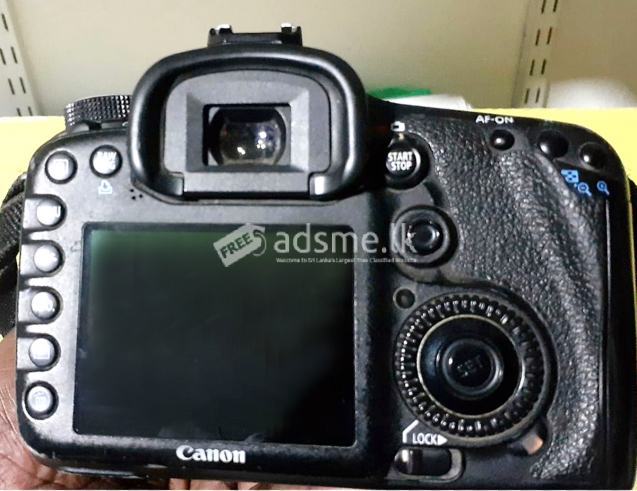 Canon 7D  Camera With Accessories