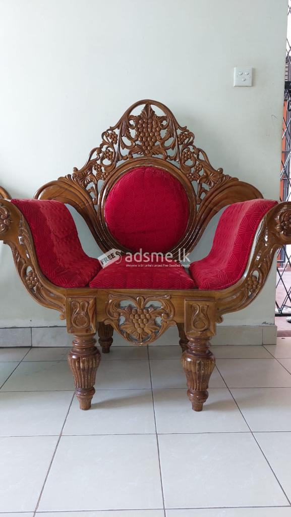 තේක්ක ලී බඩු විකිණීමට