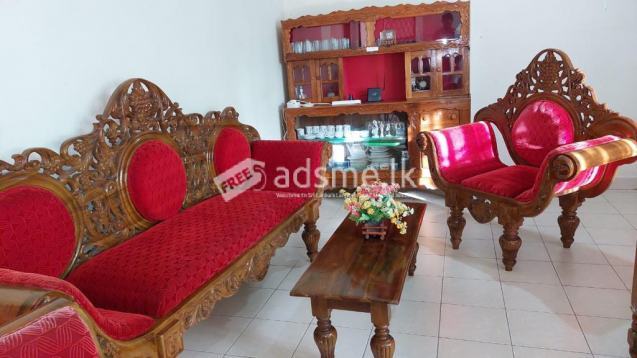 තේක්ක ලී බඩු විකිණීමට