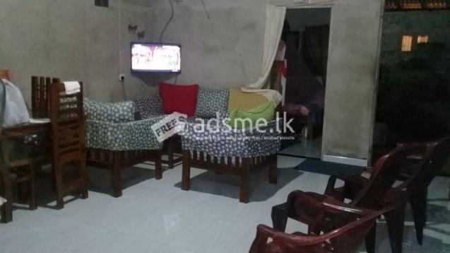 House for sale in kandana for 7.8 M.