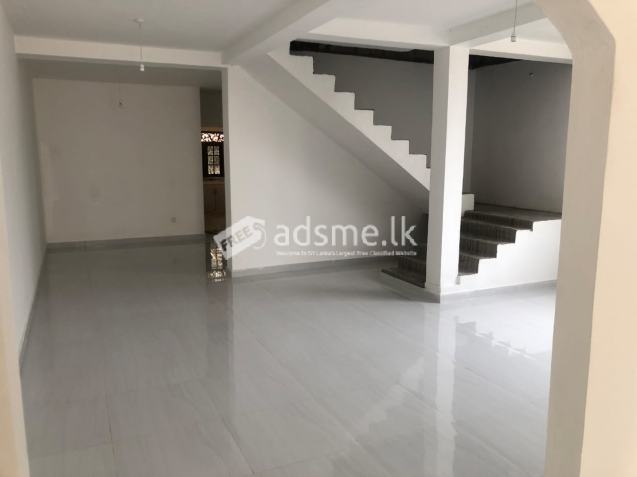 House for sale near Ganemulla Town in a calm and peaceful environment.