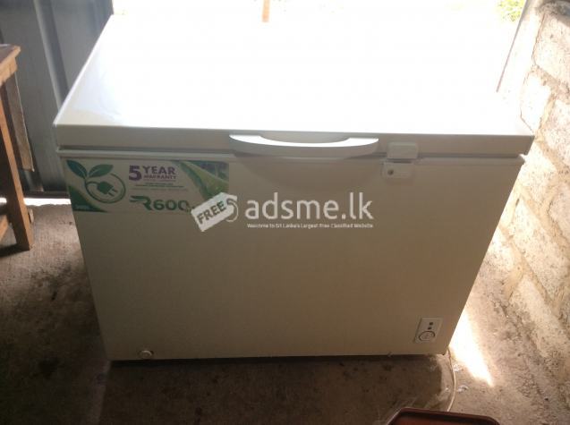 Abans 300L freezer