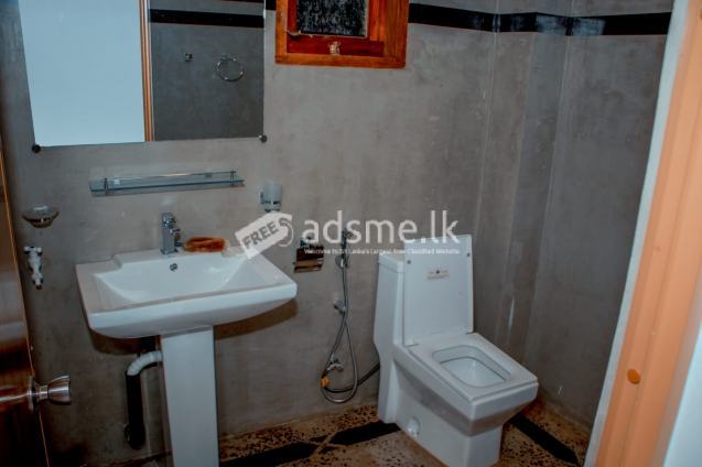 Titanium Bathroom Works
