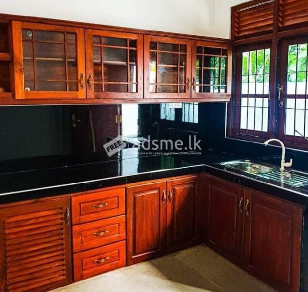 Furnished House for rent in Thavady