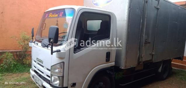 Isuzu elf 2011
