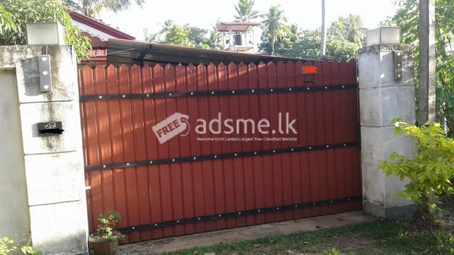 Immediate house sell in Gampaha, Naiwala