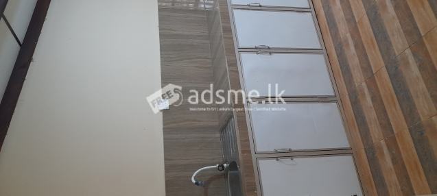 Upstair House for rent (upper floor )